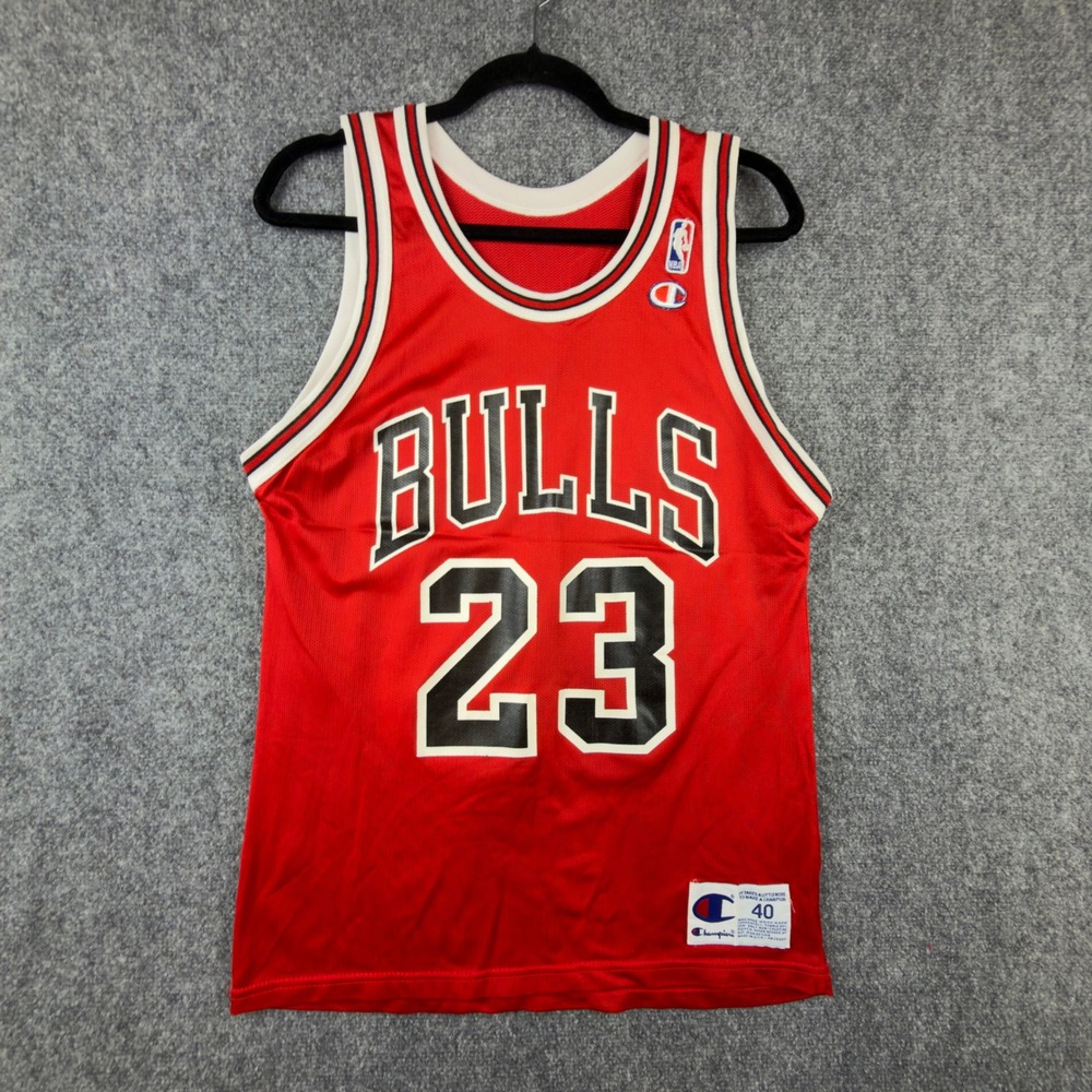 Vintage Champion Chicago Bulls Michael Jordan 23 Jersey Red Size 40 Medium USA